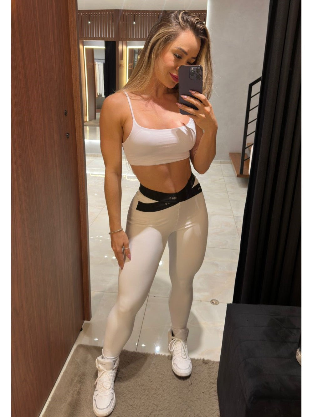 Conjunto Fitness Elastico Branco e Preta